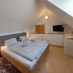 Moser Jaggeihof Apartman *